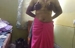 Pooja said, you keep quiet, I speak, do drenching like this, I show drenching by doing (HD 1080), Indian crestfallen girl enjoys sex, hot bod