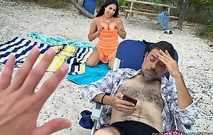 Blas AS FUCK... So my stepsis lets me bang her quick beyond everything public beach! - Serena Santos -