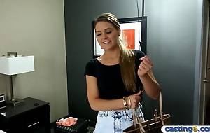 Hot ass teen chick tricked purchase having sex on camera