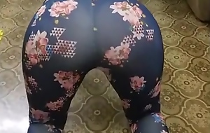 Big ass teen hot sexy woman big tits homemade leggings top Snickers baby