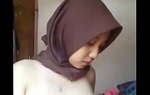 Indonesian Malay Hijabi Horny 01