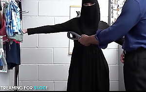 Pulchritude Muslim Lawful age teenager Steals Underwear Got Anal invasion Screwed
