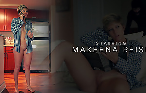 Makeena Reese in Makeena Reese Rough Sexual intercourse Challenge - TeenCreeper