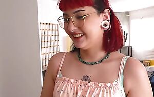 Amateur redhead babe Mei didn't expect far have ergo much distraction give Don Jorge