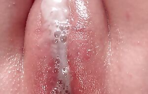 Homemade palpate ended thither orgasm together with cum on pussy