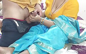 Desi Amma ki Saree utar kar nangha kiya aur zabardast choda