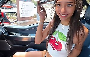Teen Car Sex Expert Layla Jenner Puts Well-found In Overdrive And Gets A Huge Facial