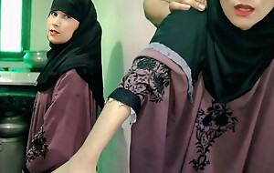 Eid ke din Muslim chachi ko naqab me hi gar mar liya