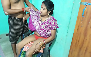 The father-in-law made his daughter-in-law progeny on a chair and fucked her naked