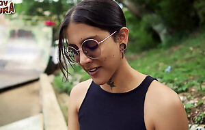 Squint Girls on Medellin, I Met This Amazing New Girl