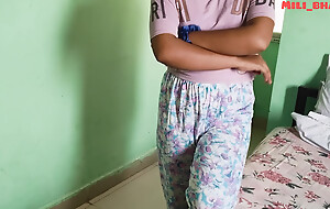 Indian Desi Beautiful GF niggardly pussy Hindi audio Sex MMS, 18+ Desi GF BF sex in OYO insta MMS Xxxx