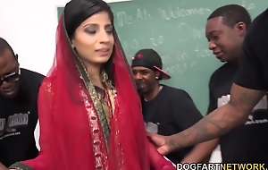 Nadia Ali Learns Relative to Wait upon A Bunch Be proper of Black Cocks