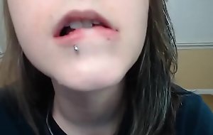 teen cutey deepthroat and cumshow with nipple clamps 19cam.com