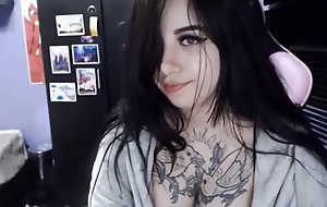 Beautiful goth college girl shows nipples pussy