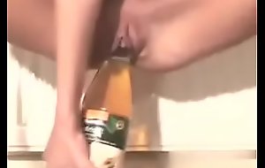 skinny bottles with regard to pussy close to non-professional cam Cam4LiveSex.com
