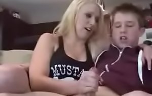 Sister making Brother CUM - I'd live to attempt a bro like that